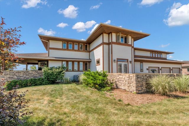 10952 Tanglewood Trails Drive, Yorkville, IL 60560
