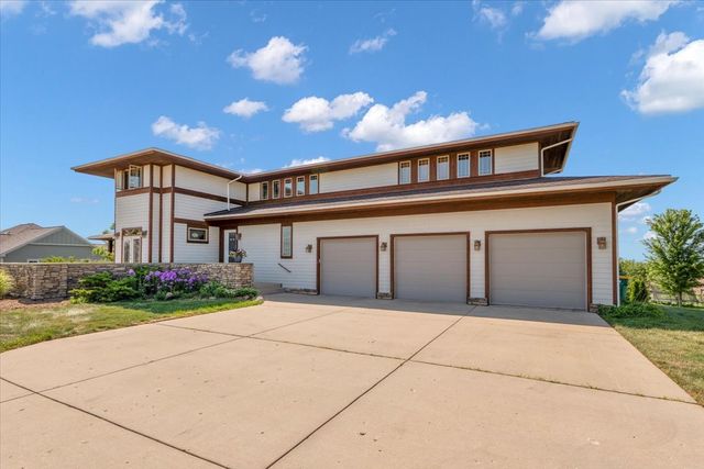 10952 Tanglewood Trails Drive, Yorkville, IL 60560