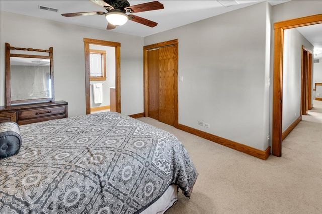 10952 Tanglewood Trails Drive, Yorkville, IL 60560