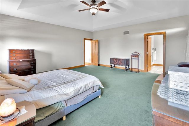 10952 Tanglewood Trails Drive, Yorkville, IL 60560