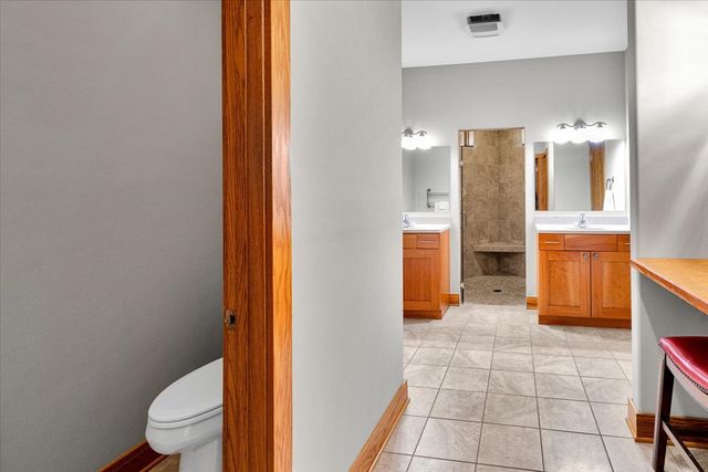 10952 Tanglewood Trails Drive, Yorkville, IL 60560