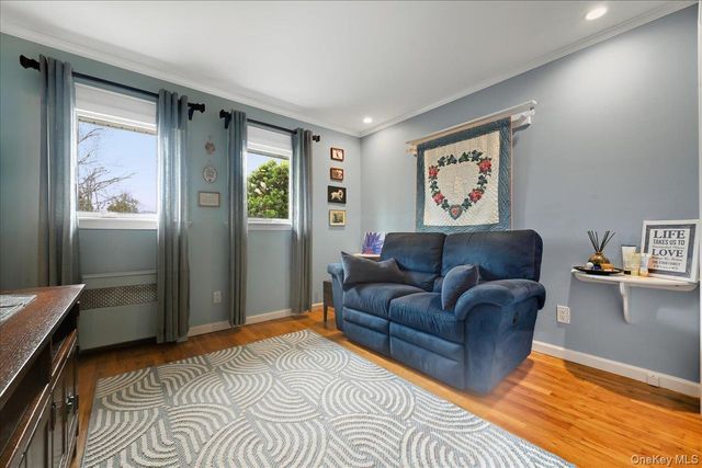 2953 Kinloch Road, Wantagh, NY 11793