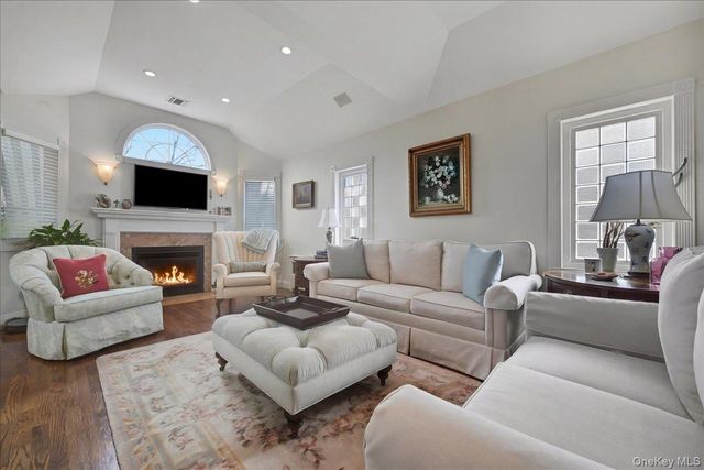 2953 Kinloch Road, Wantagh, NY 11793