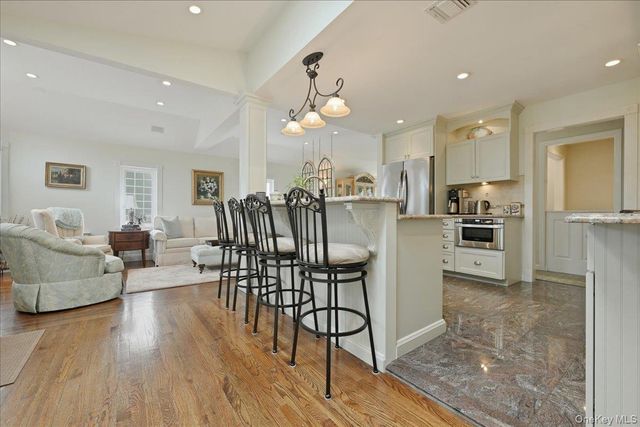 2953 Kinloch Road, Wantagh, NY 11793