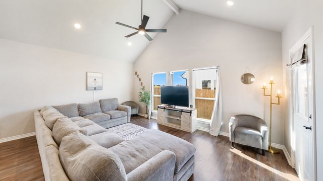 301 Paschall Boulevard, Mabank, TX 75147