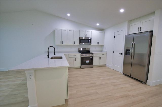17147 CARLEEN AVENUE, Port Charlotte, FL 33948