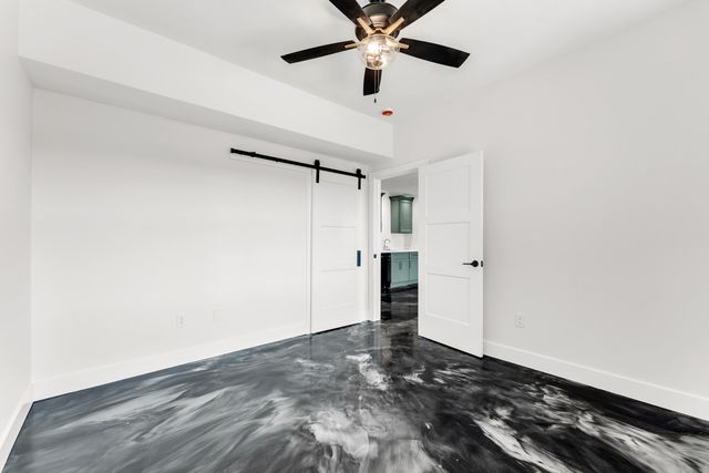 157 Rollin Pt, Branson West, MO 65737