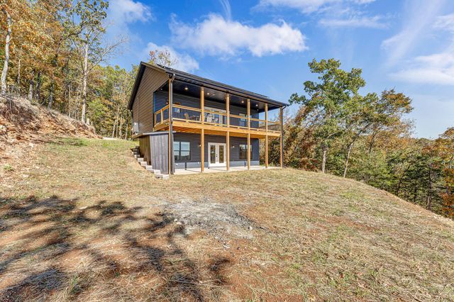 157 Rollin Pt, Branson West, MO 65737