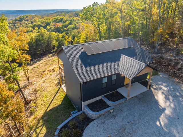 157 Rollin Pt, Branson West, MO 65737