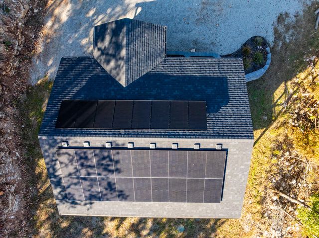 157 Rollin Pt, Branson West, MO 65737