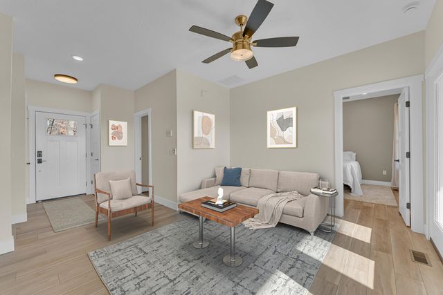 157 Rollin Pt, Branson West, MO 65737