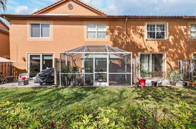 1594 Barcelona Way 5-18, Weston, FL 33327