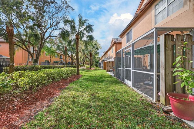 1594 Barcelona Way 5-18, Weston, FL 33327
