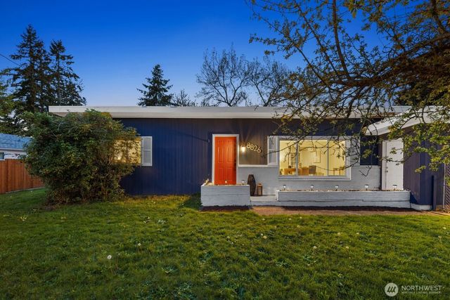 8826 S Sheridan Avenue, Tacoma, WA 98444
