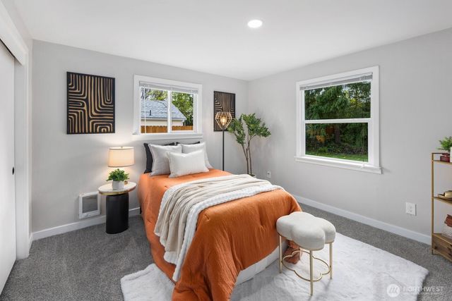 8826 S Sheridan Avenue, Tacoma, WA 98444