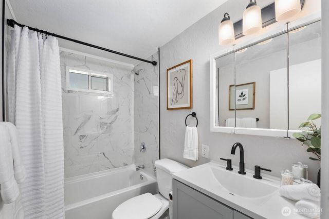 8826 S Sheridan Avenue, Tacoma, WA 98444