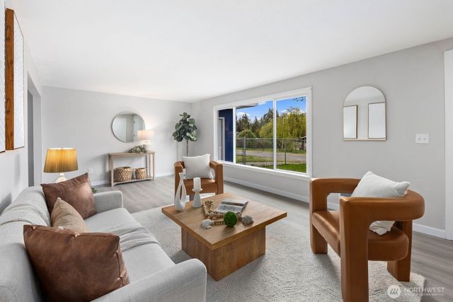 8826 S Sheridan Avenue, Tacoma, WA 98444