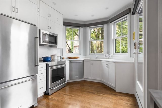 135 W. Concord St 1, Boston, MA 02118