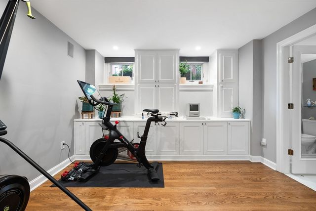 135 W. Concord St 1, Boston, MA 02118