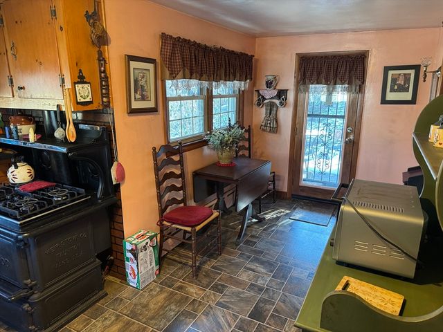 99 Leland Rd, Norfolk, MA 02056