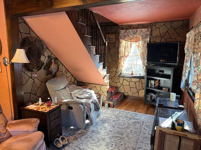 99 Leland Rd, Norfolk, MA 02056