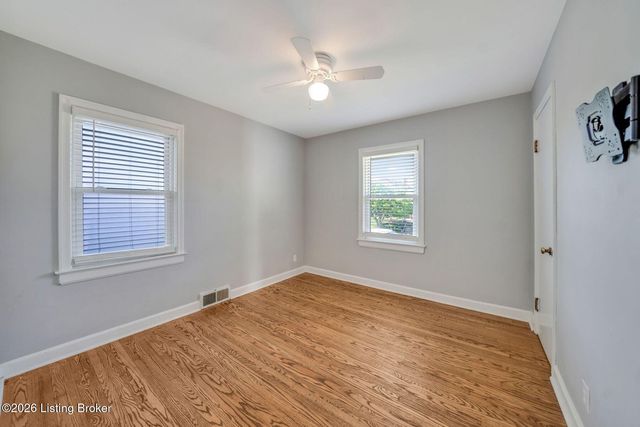923 Lydia St 1, Louisville, KY 40217