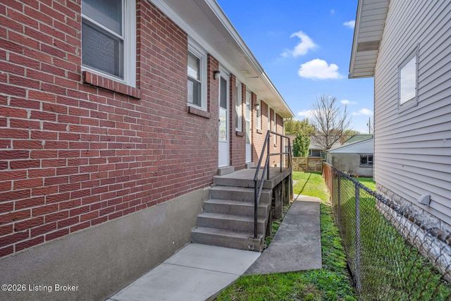 923 Lydia St 1, Louisville, KY 40217