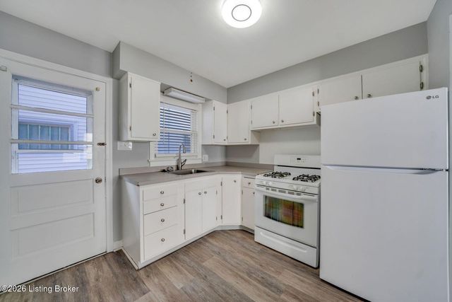 923 Lydia St 1, Louisville, KY 40217