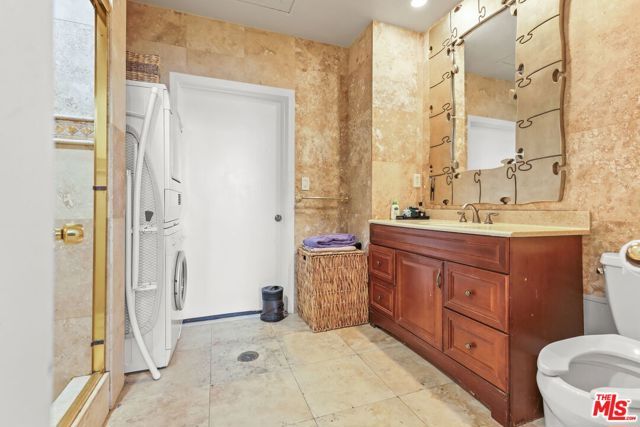 176 S Alvarado Street, Los Angeles, CA 90057