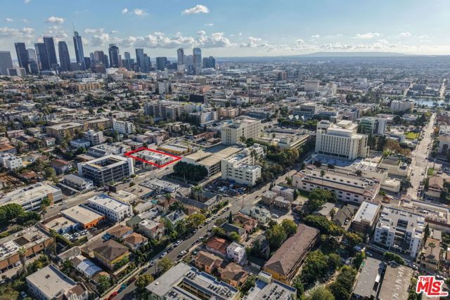 176 S Alvarado Street, Los Angeles, CA 90057