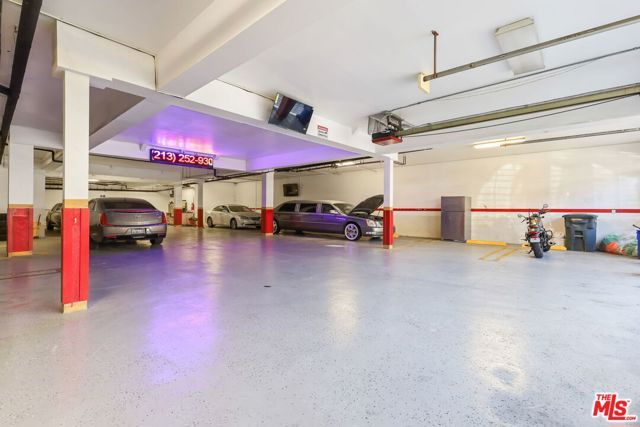 176 S Alvarado Street, Los Angeles, CA 90057