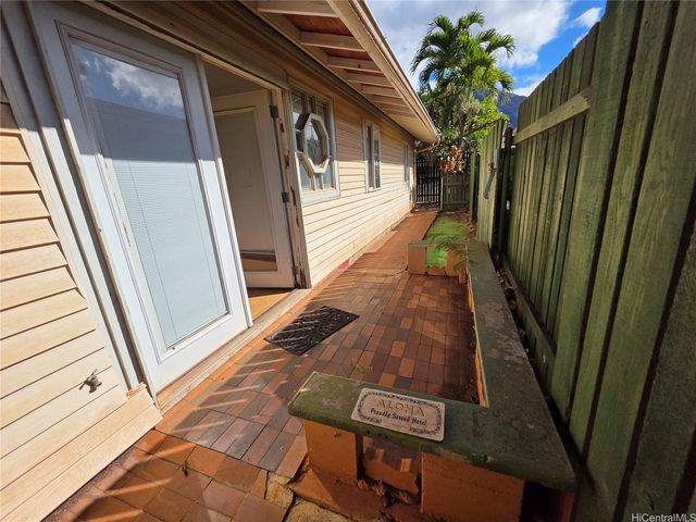 85-105 Ala Akau Street J, Waianae, HI 96792