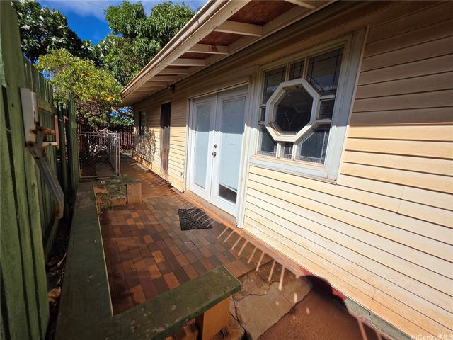 85-105 Ala Akau Street J, Waianae, HI 96792