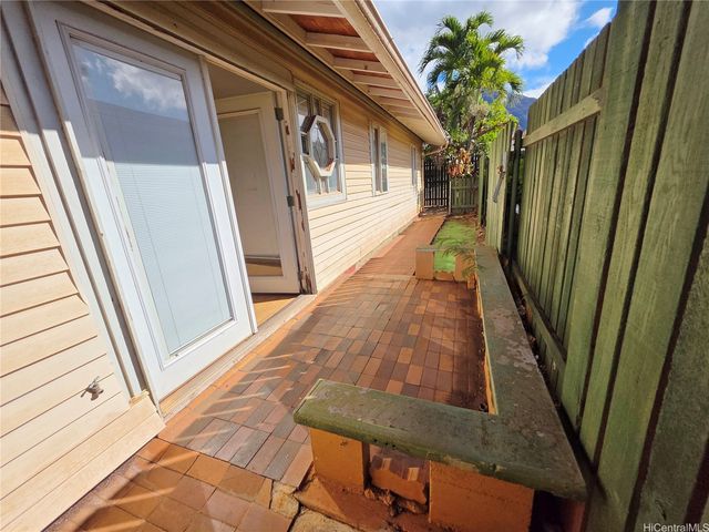 85-105 Ala Akau Street J, Waianae, HI 96792