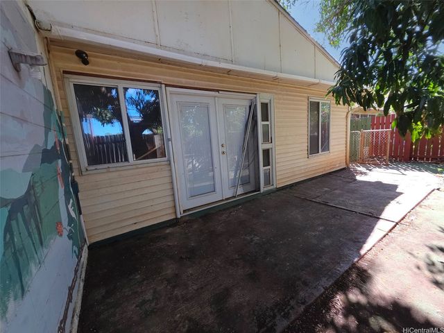 85-105 Ala Akau Street J, Waianae, HI 96792