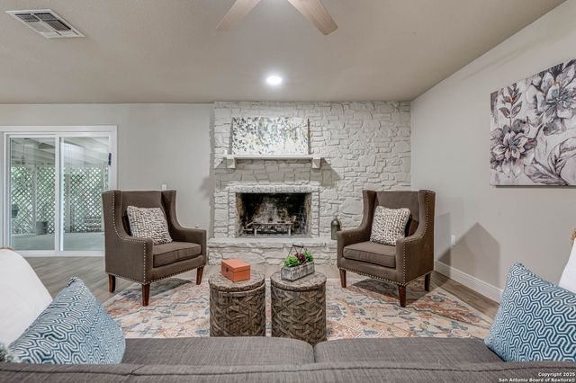 12661 King Oaks, Live Oak, TX 78233