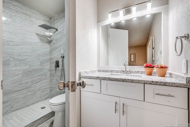 12661 King Oaks, Live Oak, TX 78233