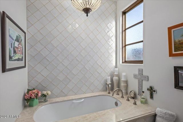 39257 N 104TH Way, Scottsdale, AZ 85262