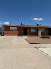 2703 MCKINLEY Avenue, El Paso, TX 79930
