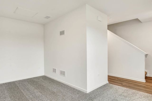 448 lakeshore Court, St. Charles, IL 60174