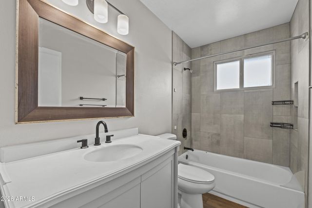 1229 E MANHATTON Drive, Tempe, AZ 85282