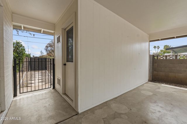 1229 E MANHATTON Drive, Tempe, AZ 85282