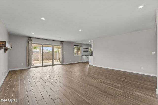 1229 E MANHATTON Drive, Tempe, AZ 85282