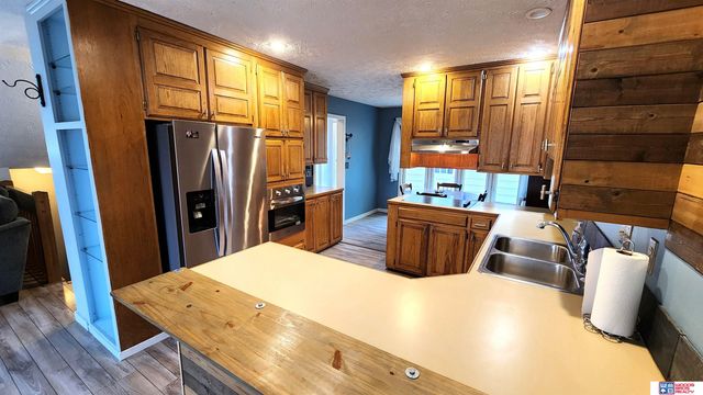 6805 Summerset Court, Lincoln, NE 68516