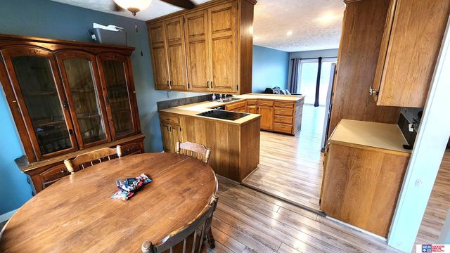 6805 Summerset Court, Lincoln, NE 68516