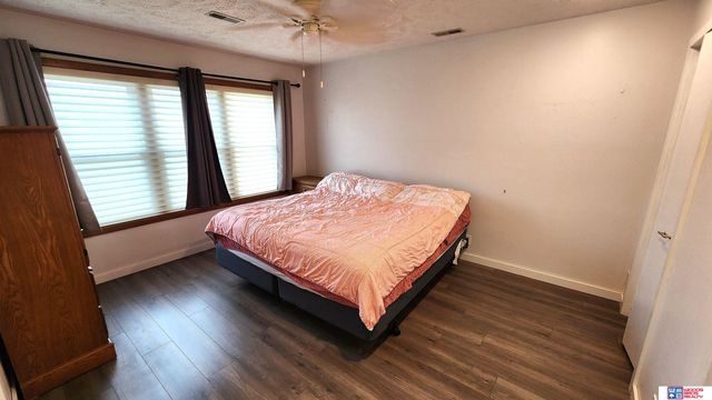 6805 Summerset Court, Lincoln, NE 68516