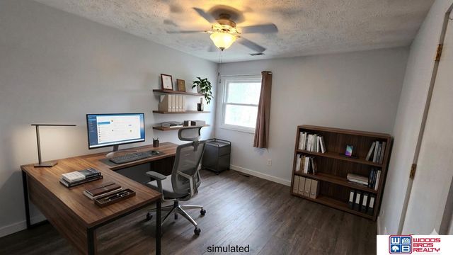 6805 Summerset Court, Lincoln, NE 68516