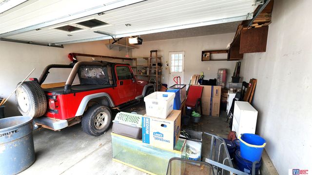 6805 Summerset Court, Lincoln, NE 68516