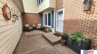 6805 Summerset Court, Lincoln, NE 68516