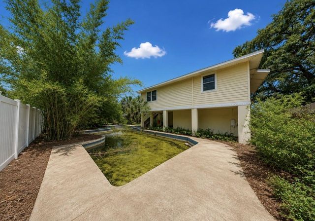 8017 MAYS AVENUE, Riverview, FL 33578